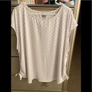 Avenue women’s short sleeves blouse size 26/28🌸